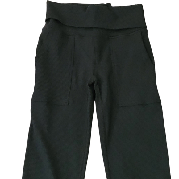 OFFLINE By Aerie Black Ribbed Pocket Foldover Low Rise Flare Legging Size S - Picture 10 of 14